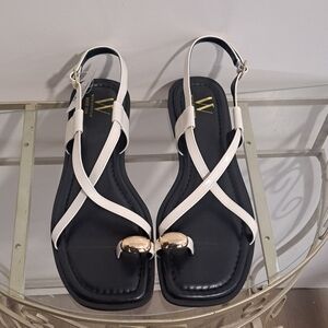 NWT- Worthington Memory Foam Women's Strappy Sandals, Size 9.